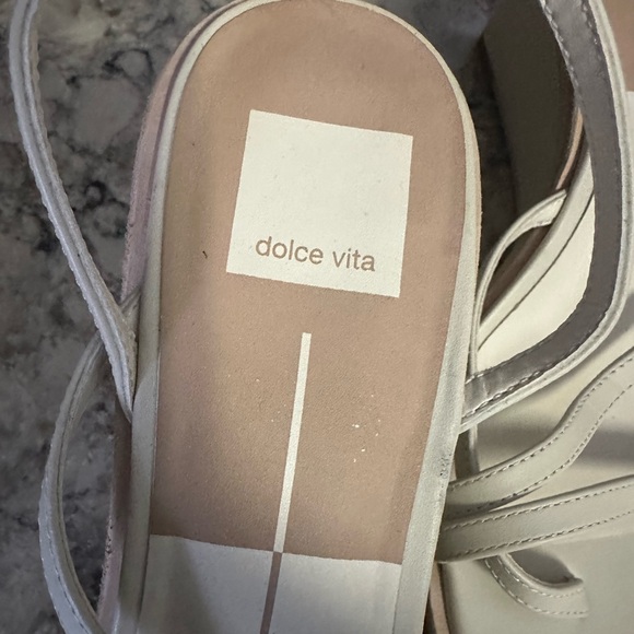 NWOT•Dolce Vita Ankle Wedge Shoe• - Picture 2 of 5